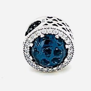 NEW Pandora Crystal Radiant Hearts in sterling silver setting Free mini mirror.